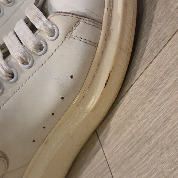 Alexander McQueen White Oversized Sneakers - Picture 3 of 5